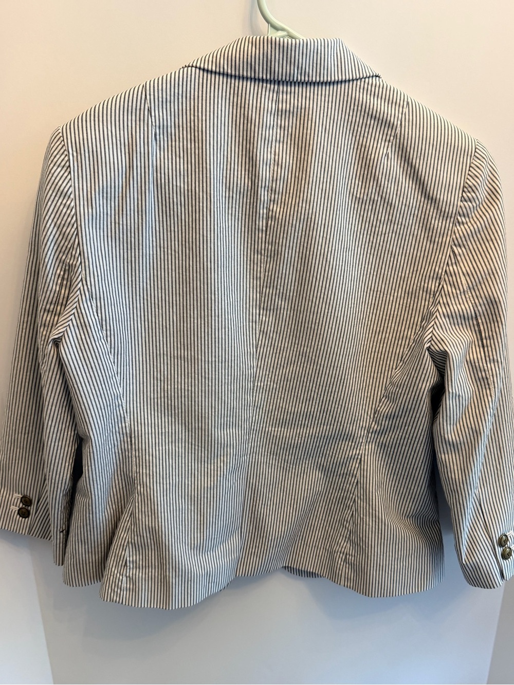 Banana Republic Striped Seersucker-Style Blazer Petite 8P - Picture 2 of 9